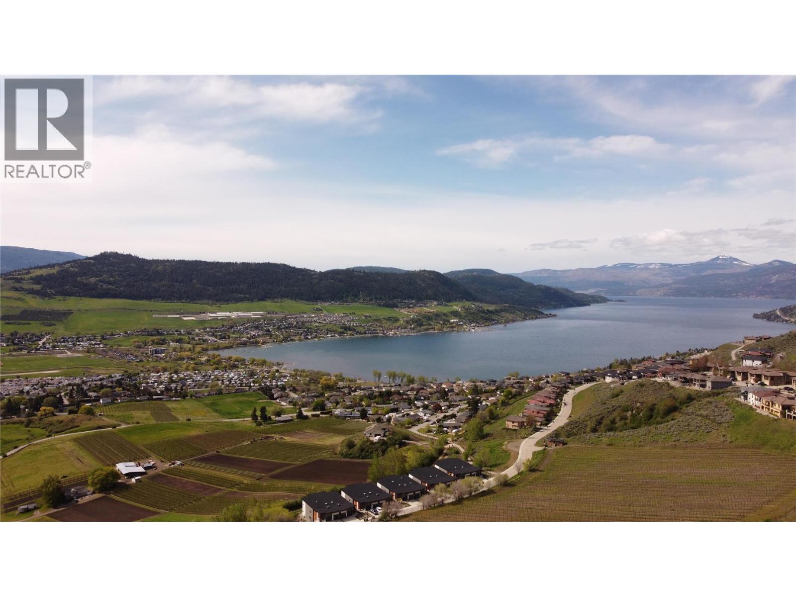  595 Vineyard Way North, Vernon