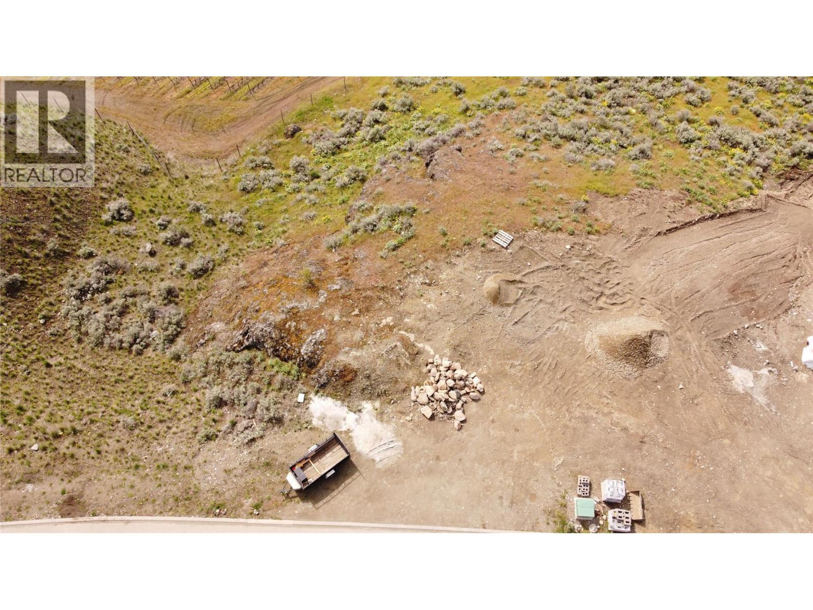  595 Vineyard Way North, Vernon