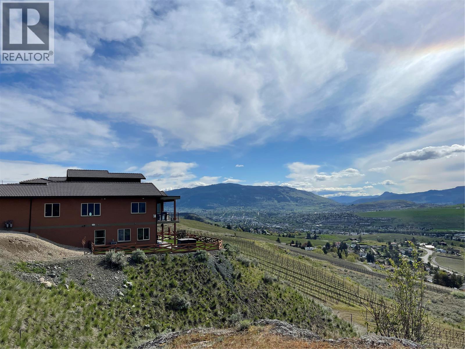  595 Vineyard Way North, Vernon