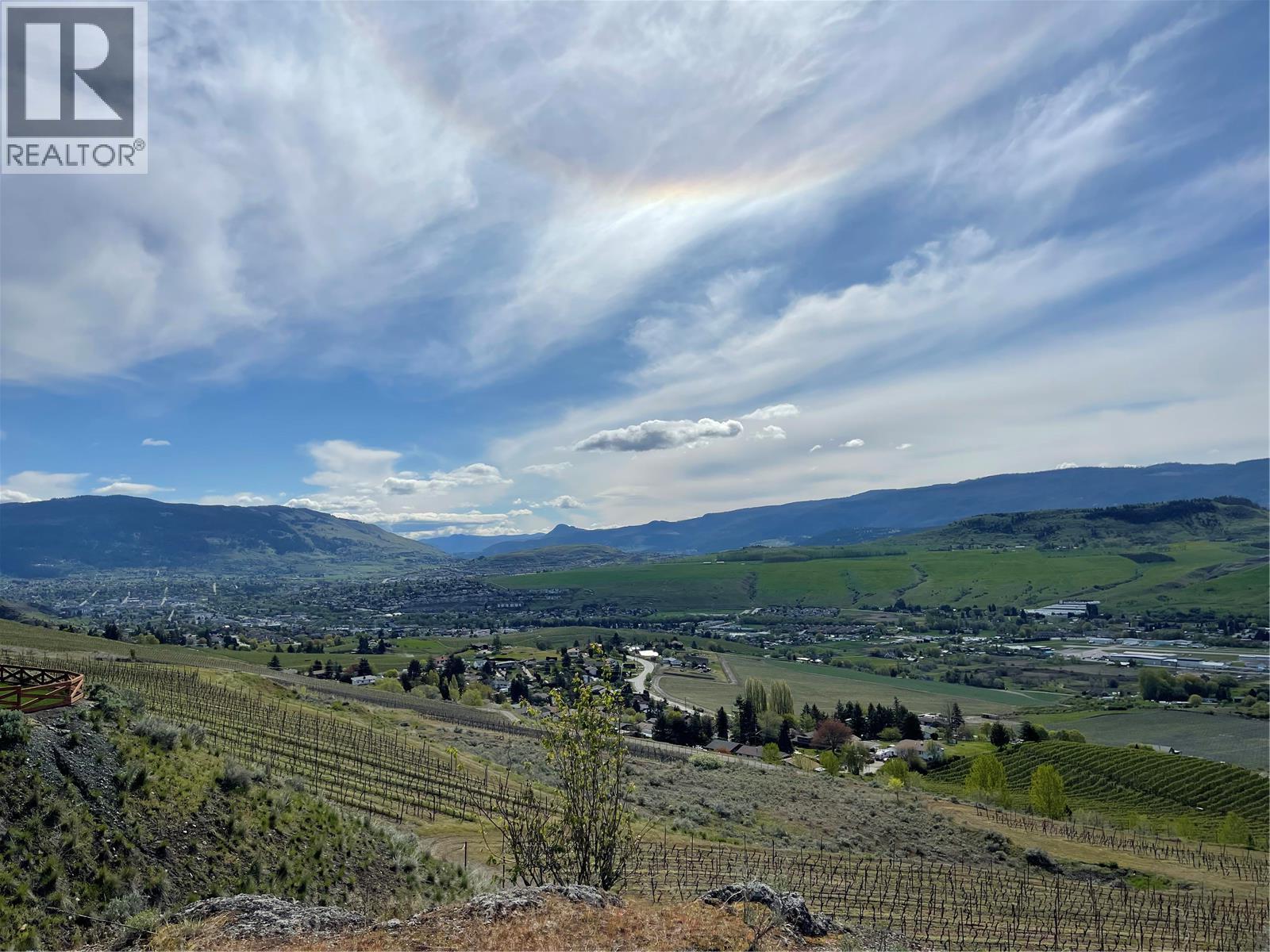  595 Vineyard Way North, Vernon