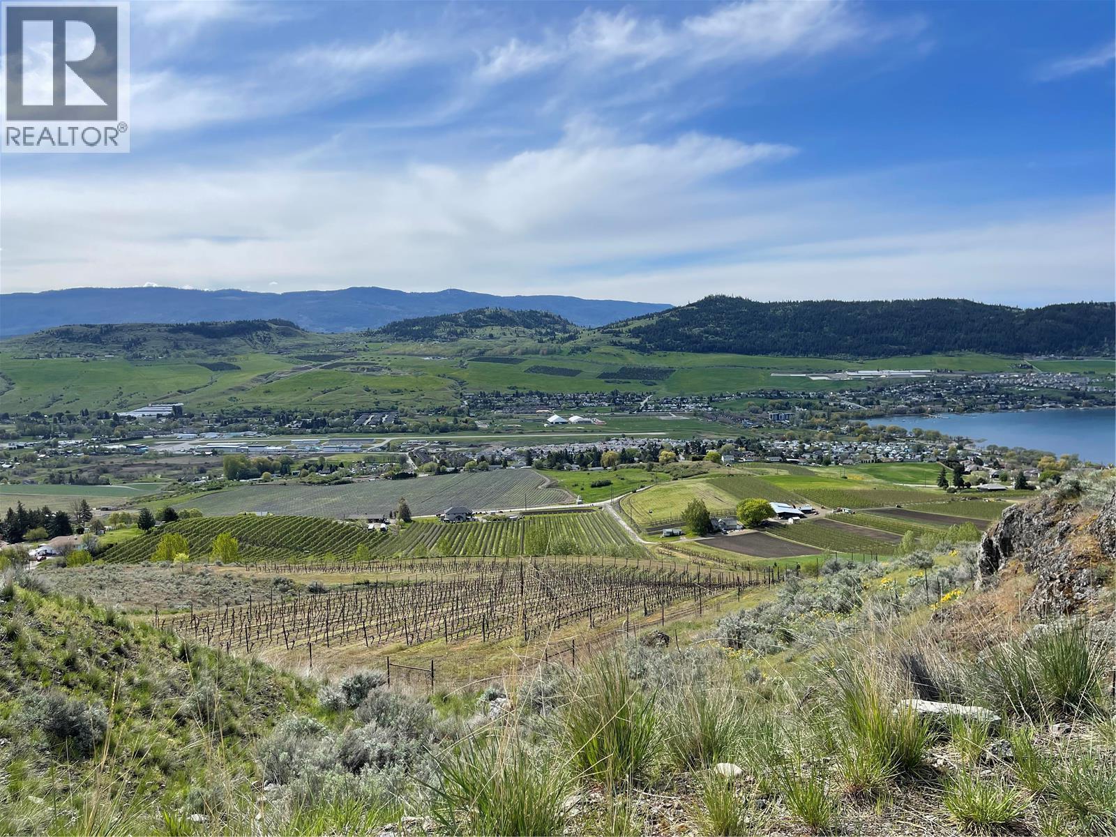  595 Vineyard Way North, Vernon