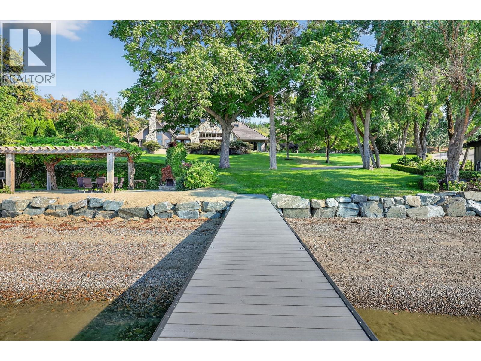  12056 Okanagan Centre Road West, Lake Country