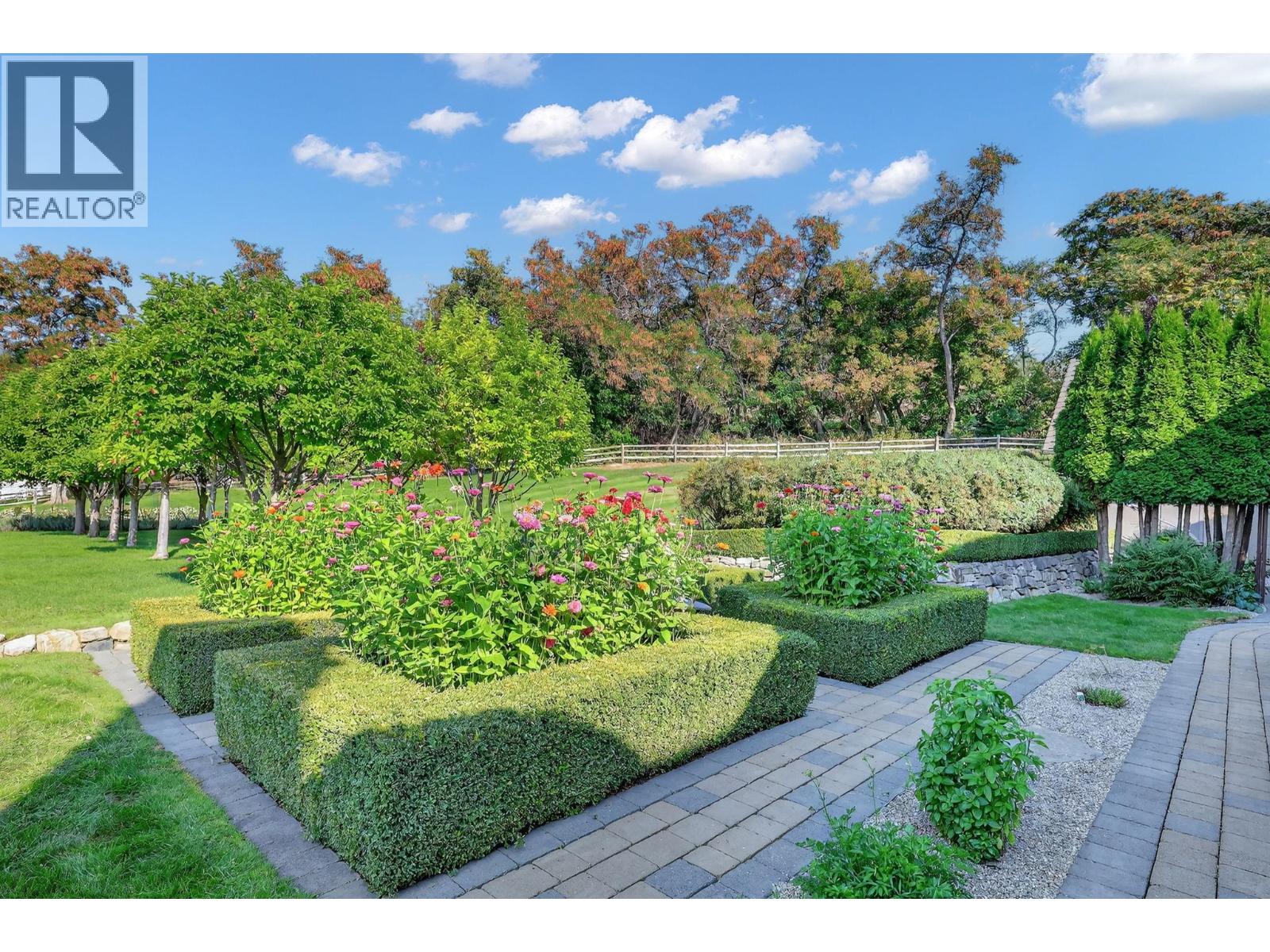  12056 Okanagan Centre Road West, Lake Country