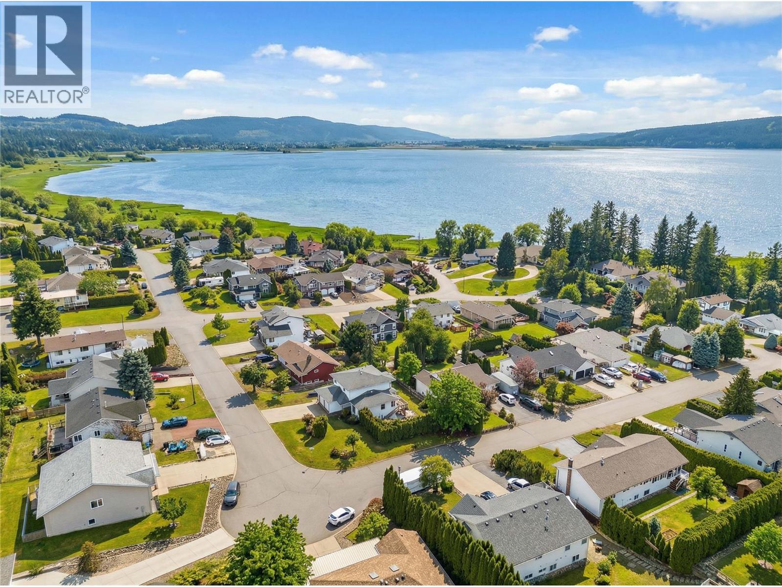  4851 13 Street Northeast, Salmon Arm