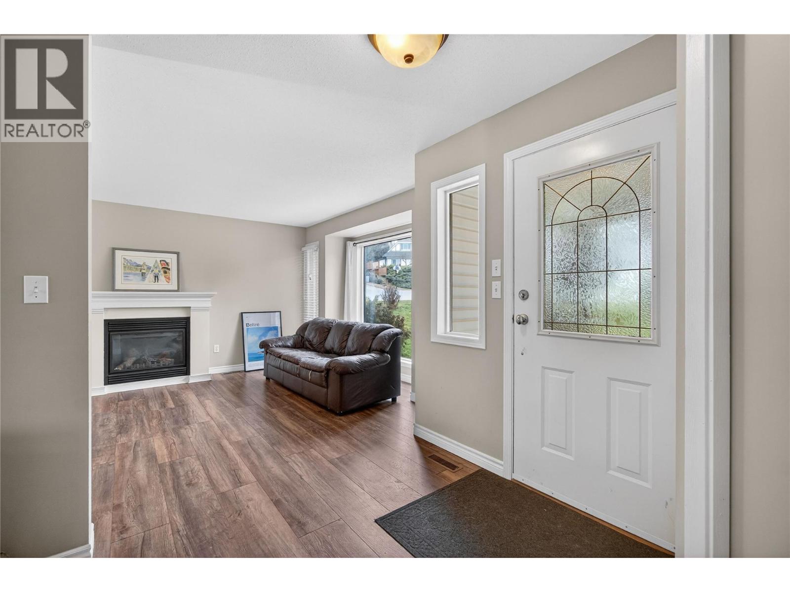  4851 13 Street Northeast, Salmon Arm