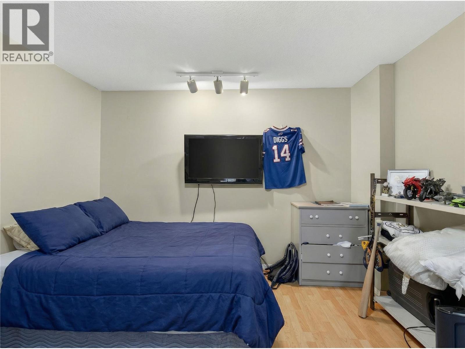  4851 13 Street Northeast, Salmon Arm