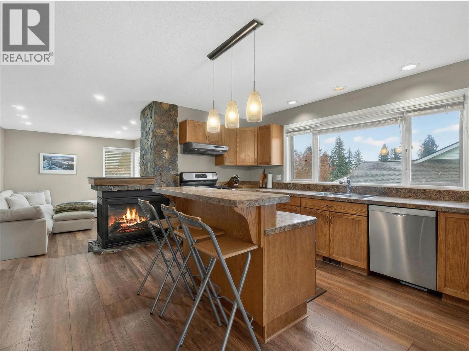  4851 13 Street Northeast, Salmon Arm