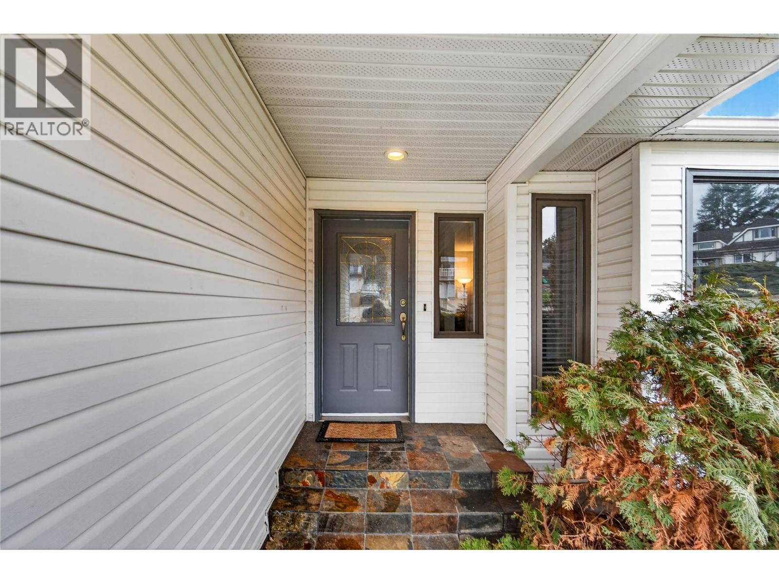  4851 13 Street Northeast, Salmon Arm