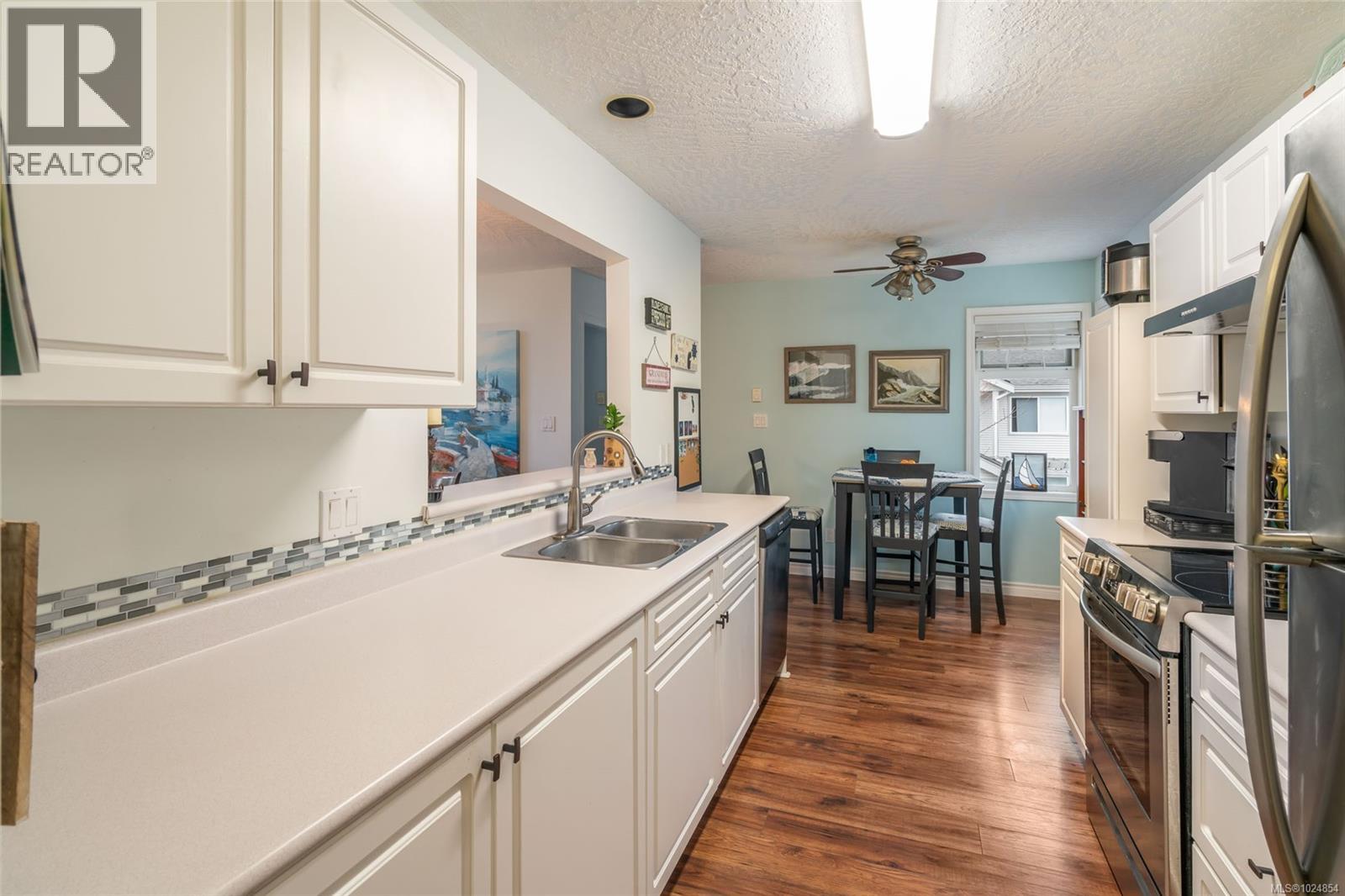 6 571 Bradley St, Nanaimo