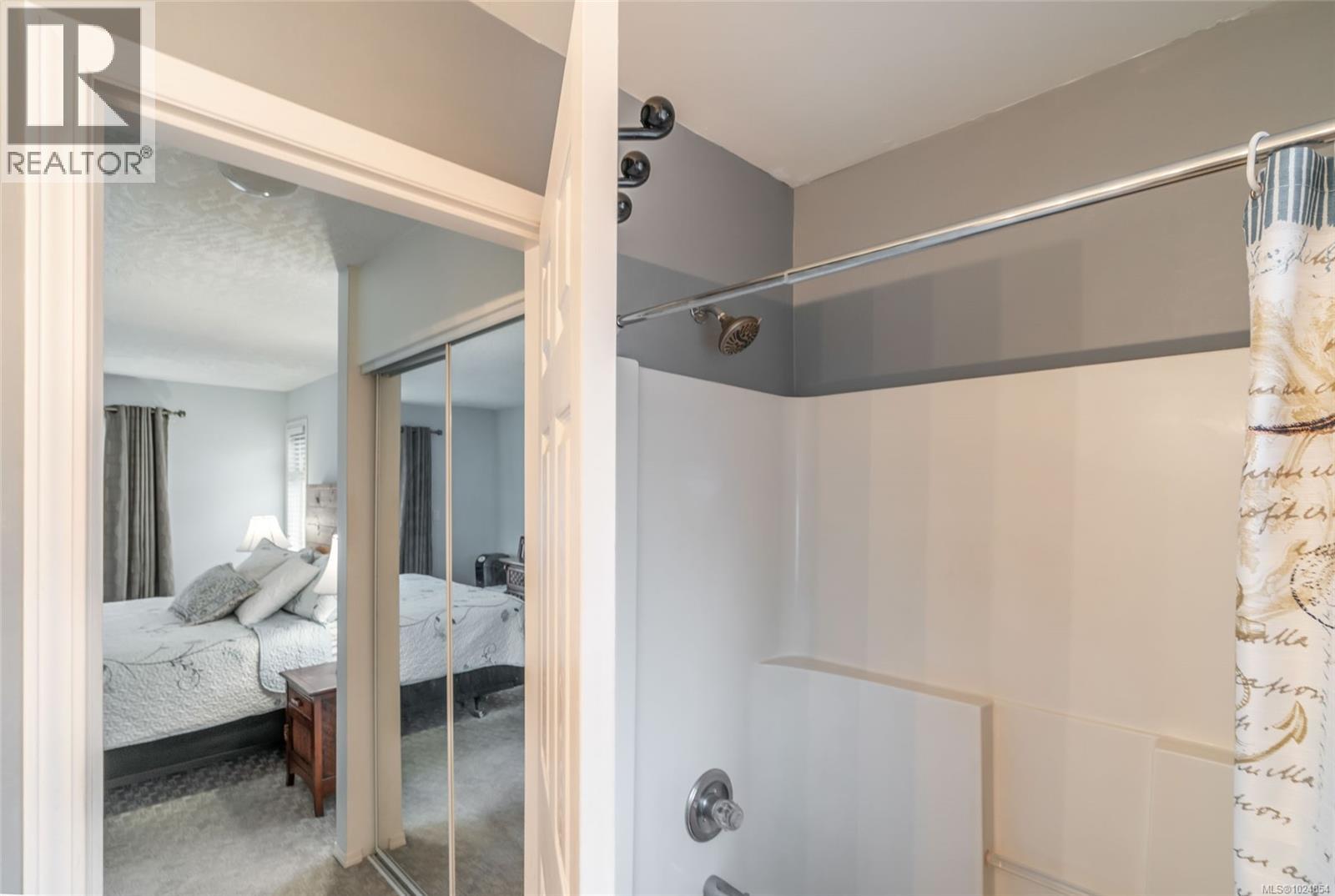 6 571 Bradley St, Nanaimo