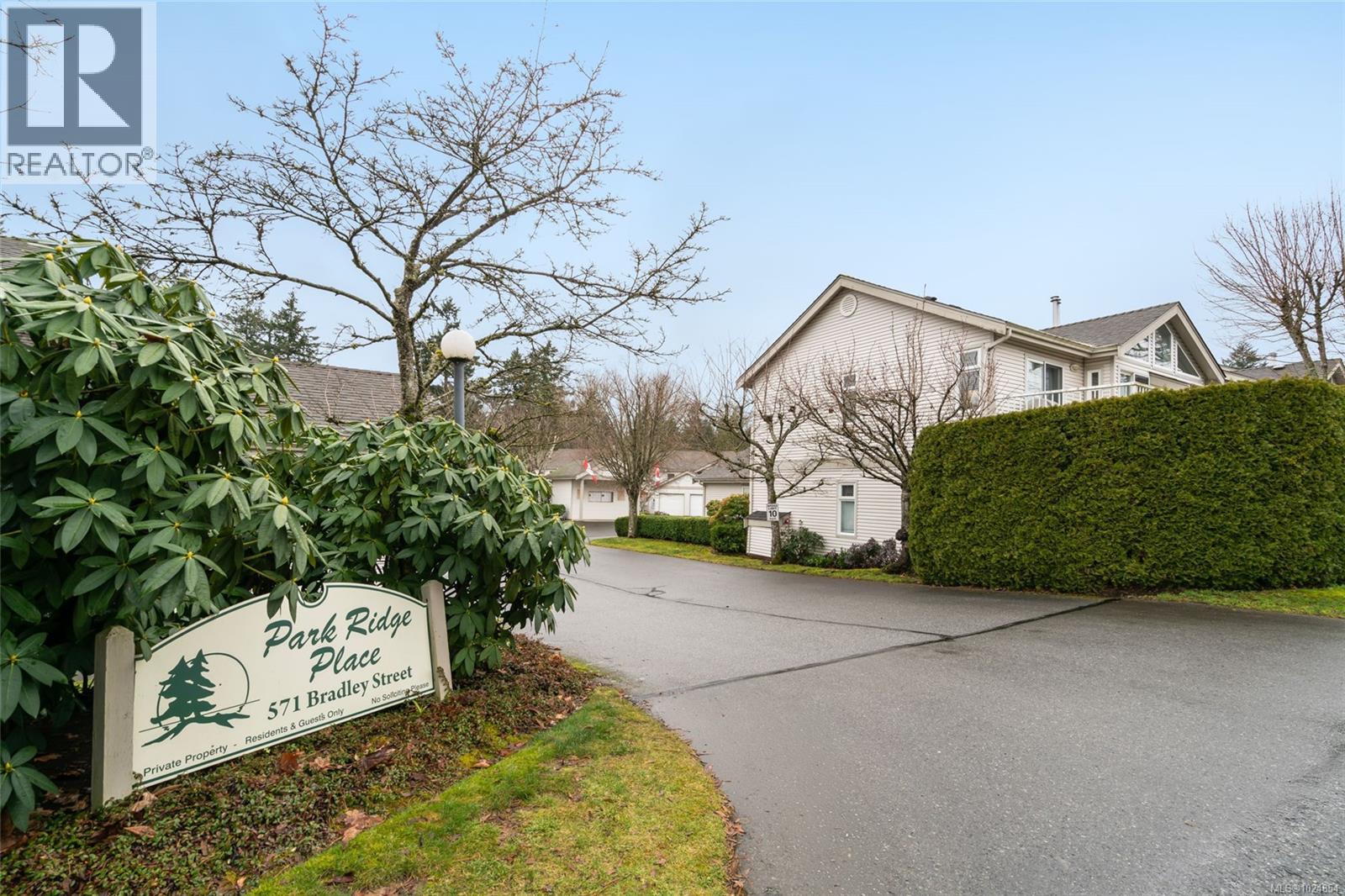 6 571 Bradley St, Nanaimo