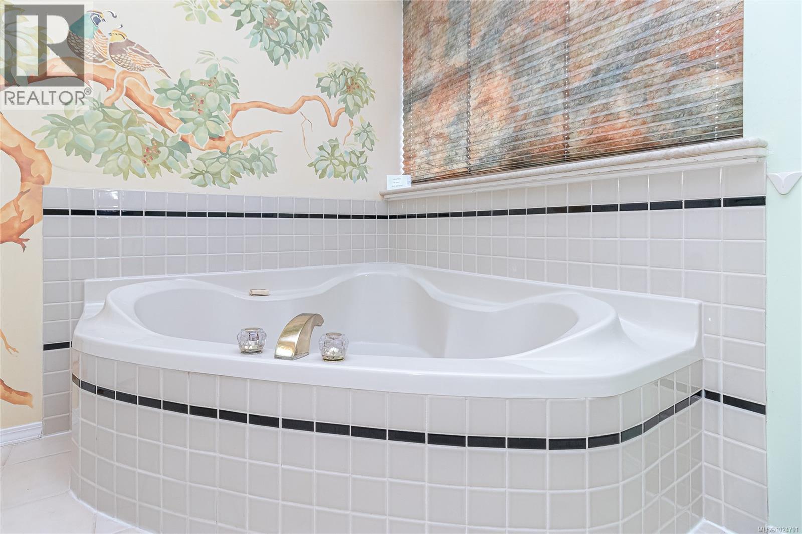 3716 Marine Vista, Cobble Hill