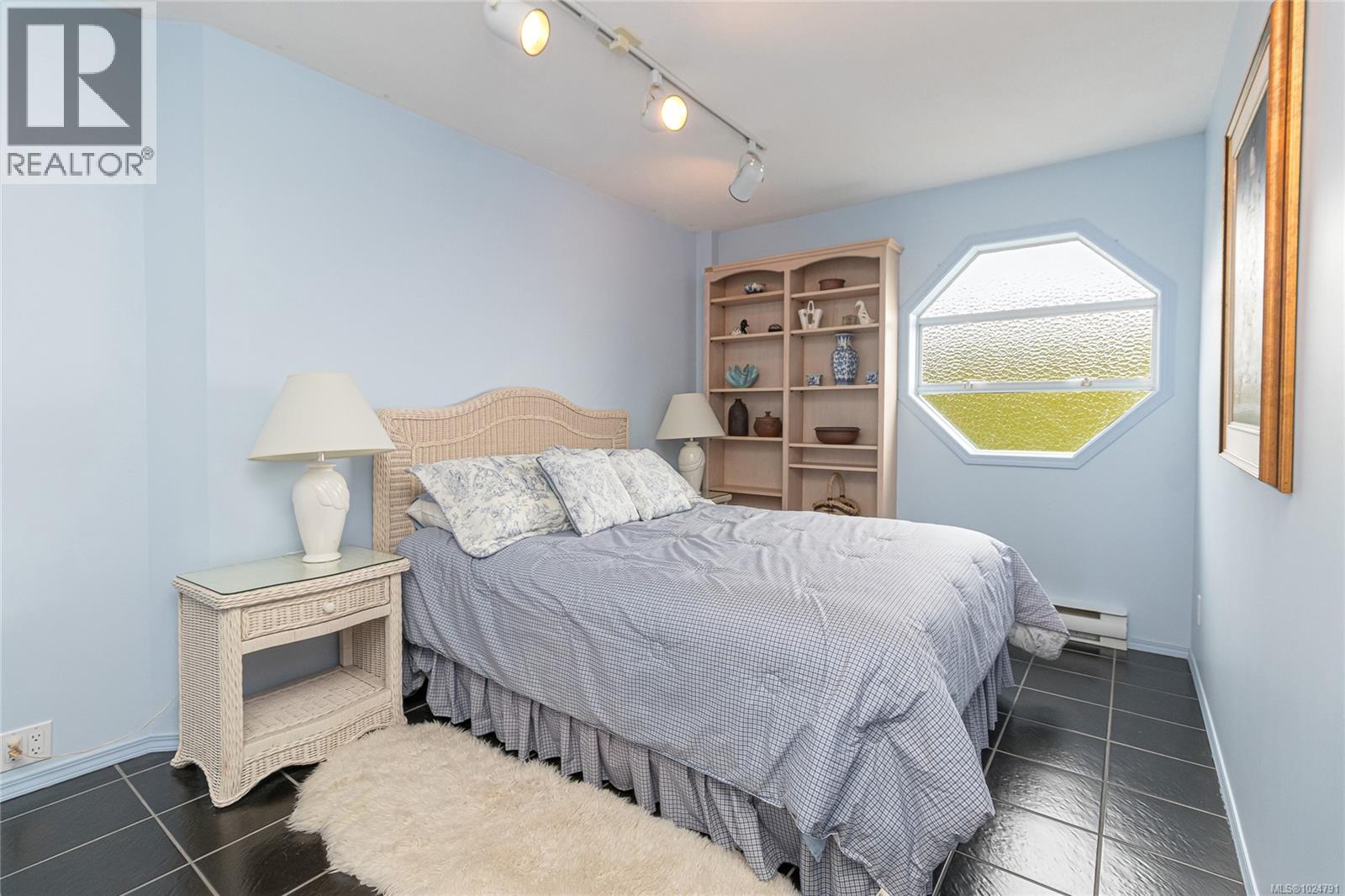 3716 Marine Vista, Cobble Hill