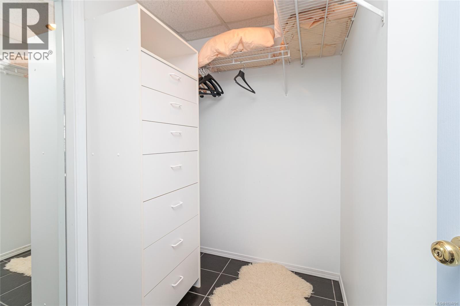 3716 Marine Vista, Cobble Hill