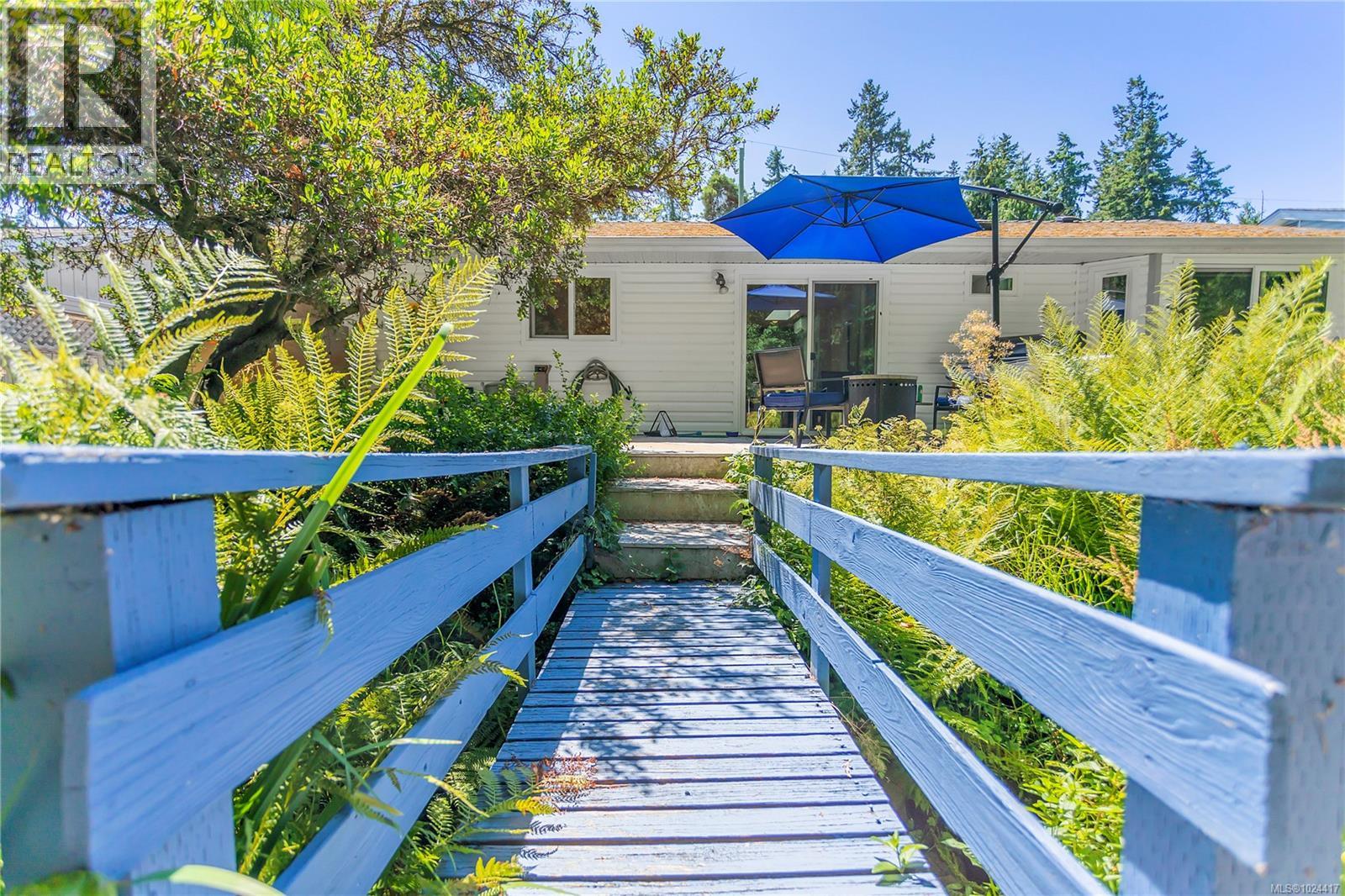 #7 4604 HAMMOND BAY RD - 17