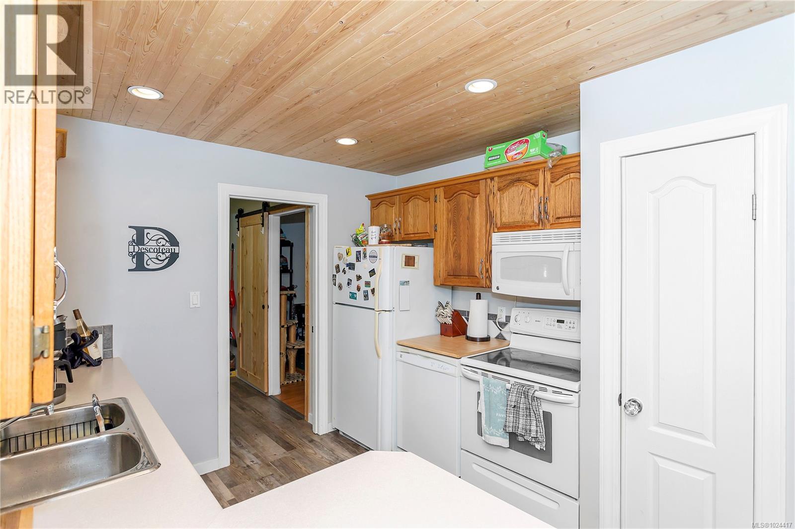 #7 4604 HAMMOND BAY RD - 23