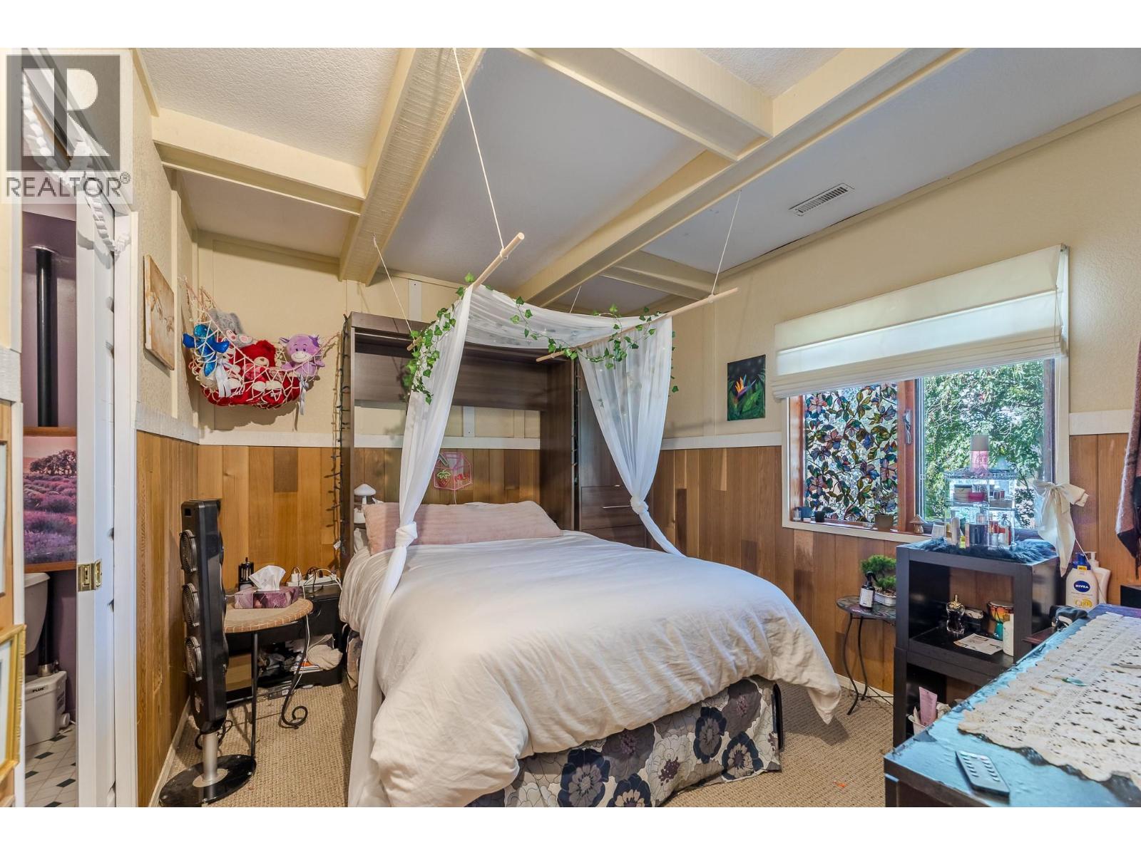 186 DEWDNEY Crescent, Penticton