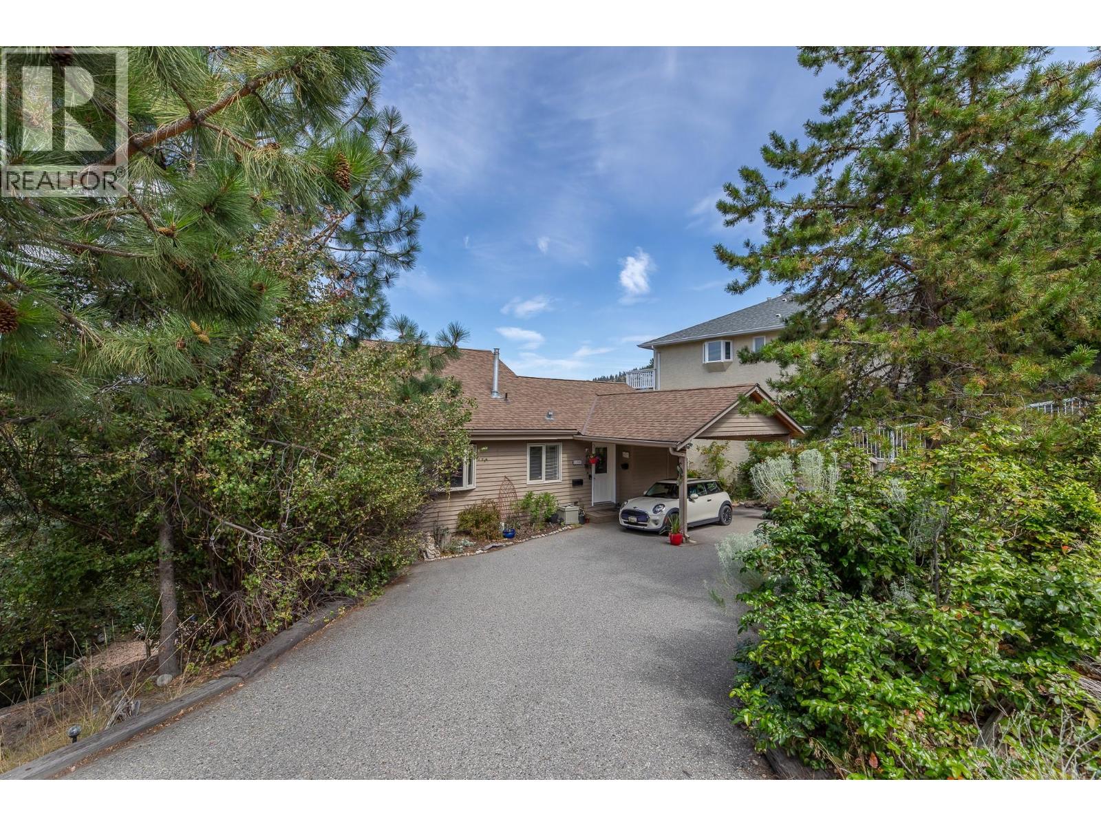 186 DEWDNEY Crescent, Penticton