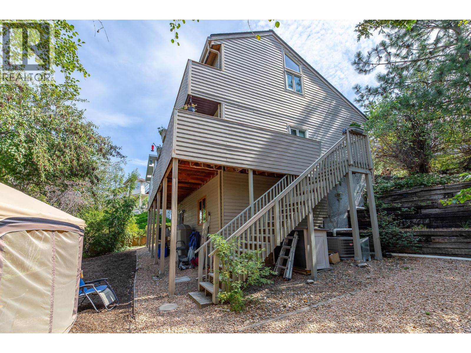 186 DEWDNEY Crescent, Penticton