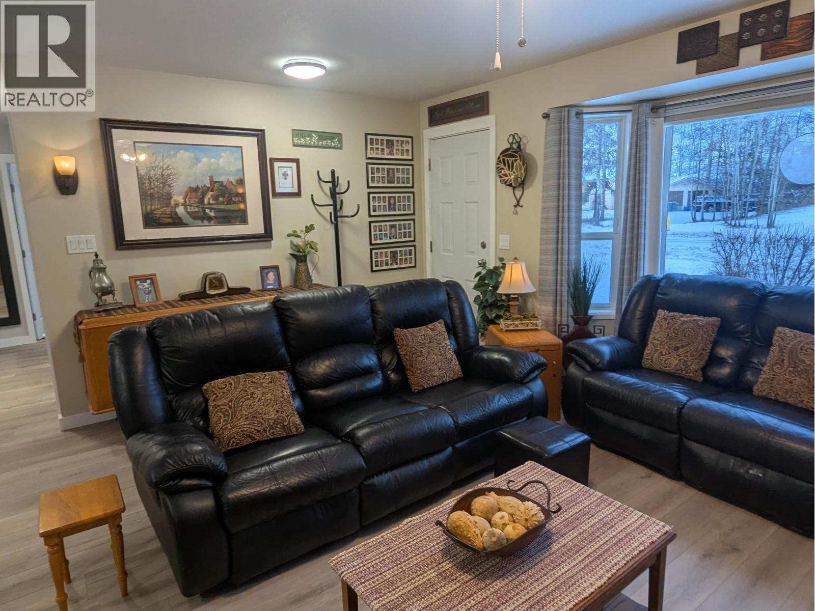 1668 TOWER STREET, Telkwa