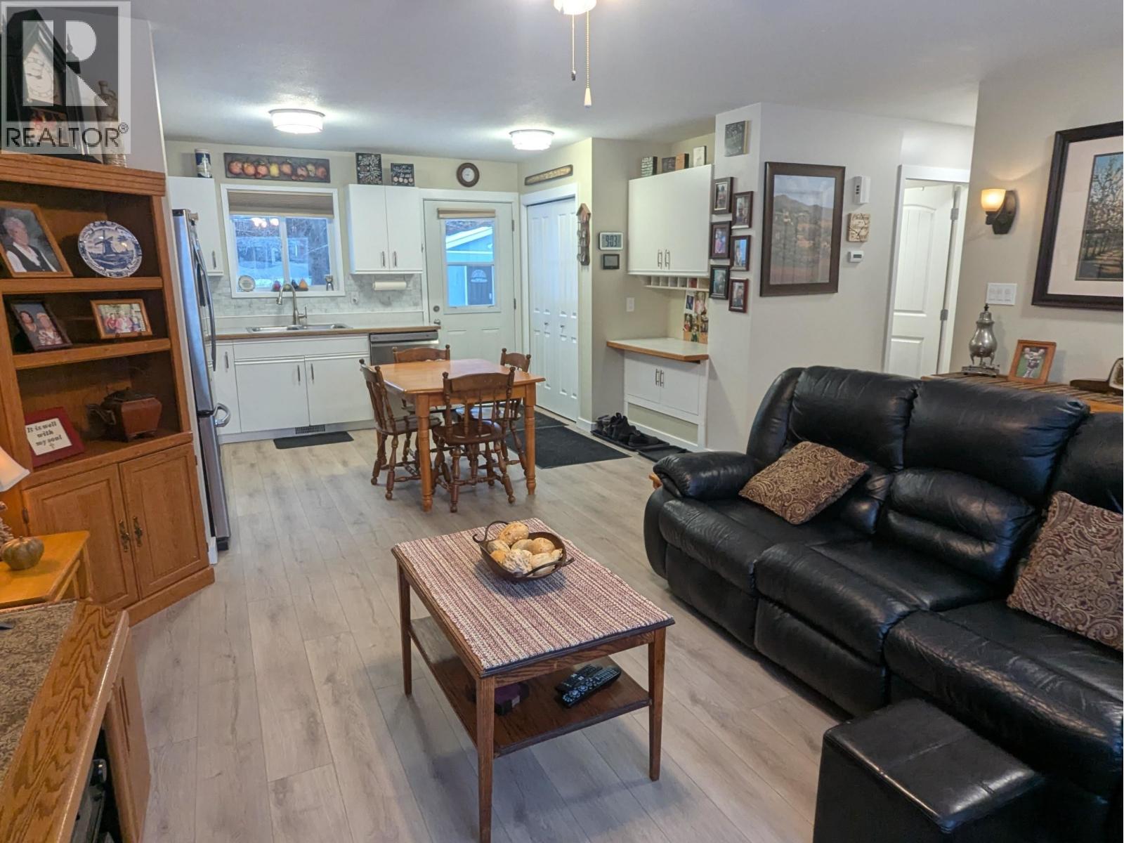 1668 TOWER STREET, Telkwa