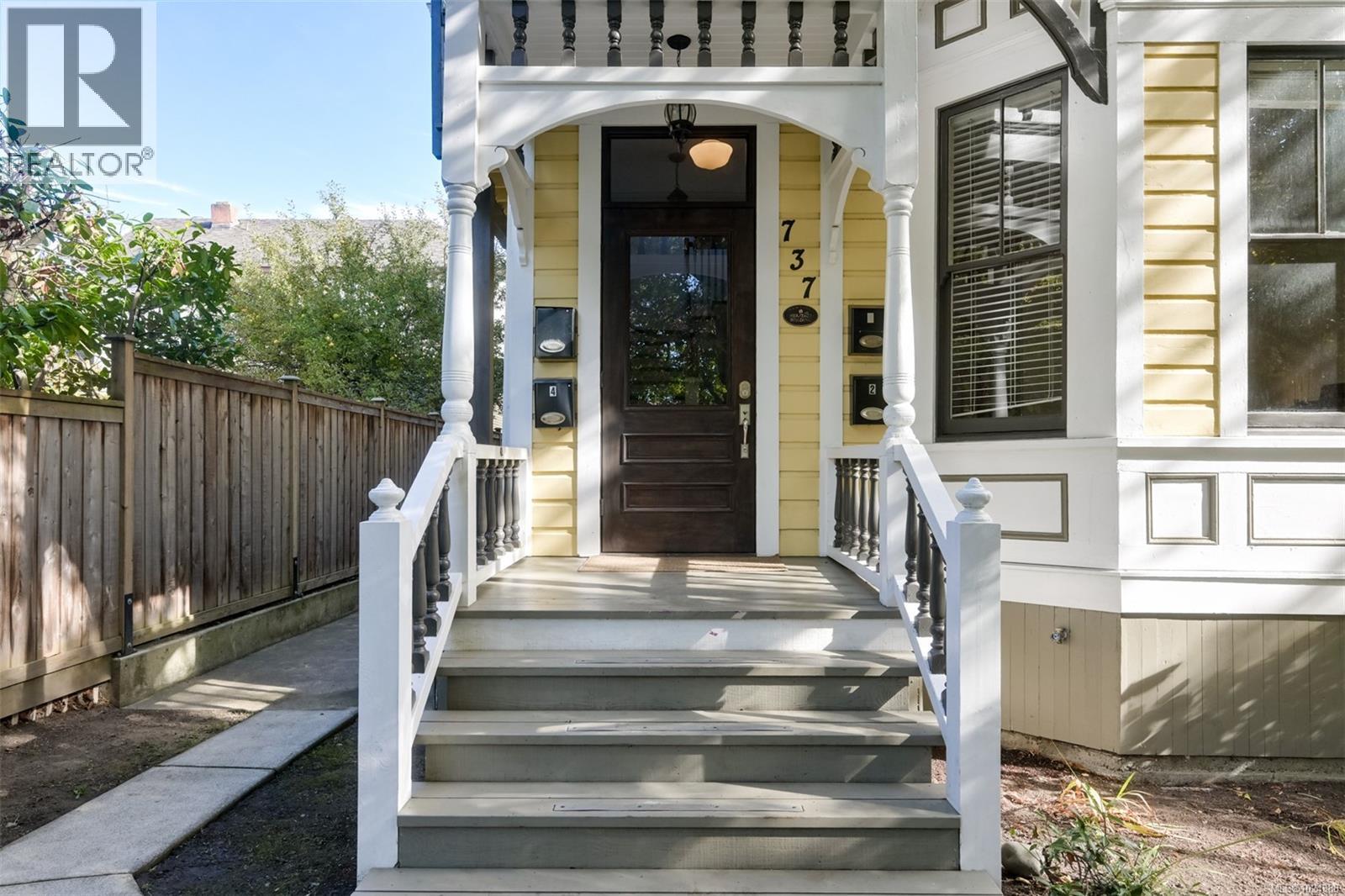  737 Vancouver Street, Victoria