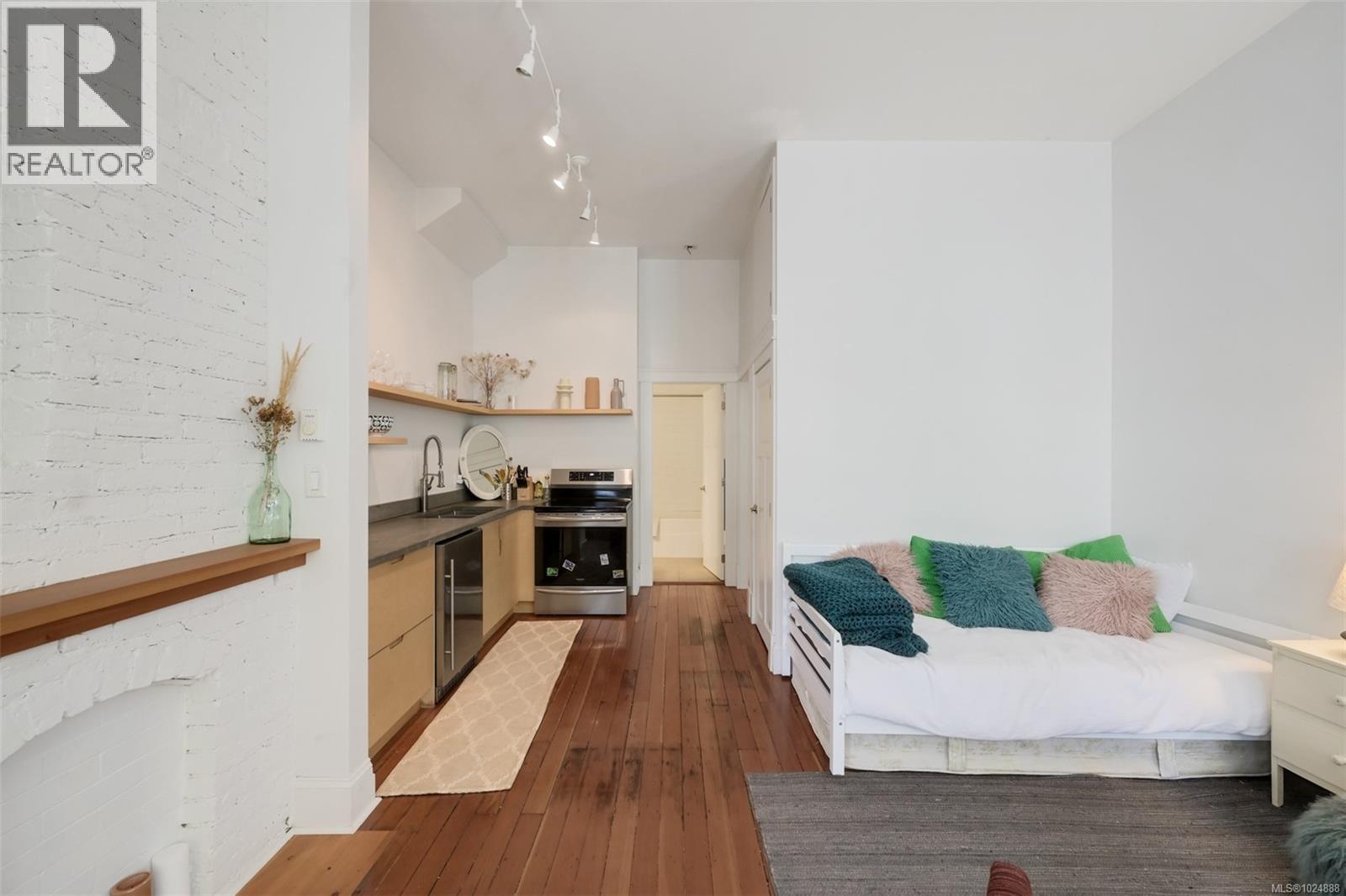  737 Vancouver Street, Victoria