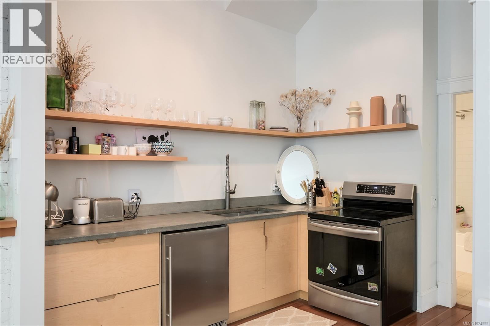  737 Vancouver Street, Victoria