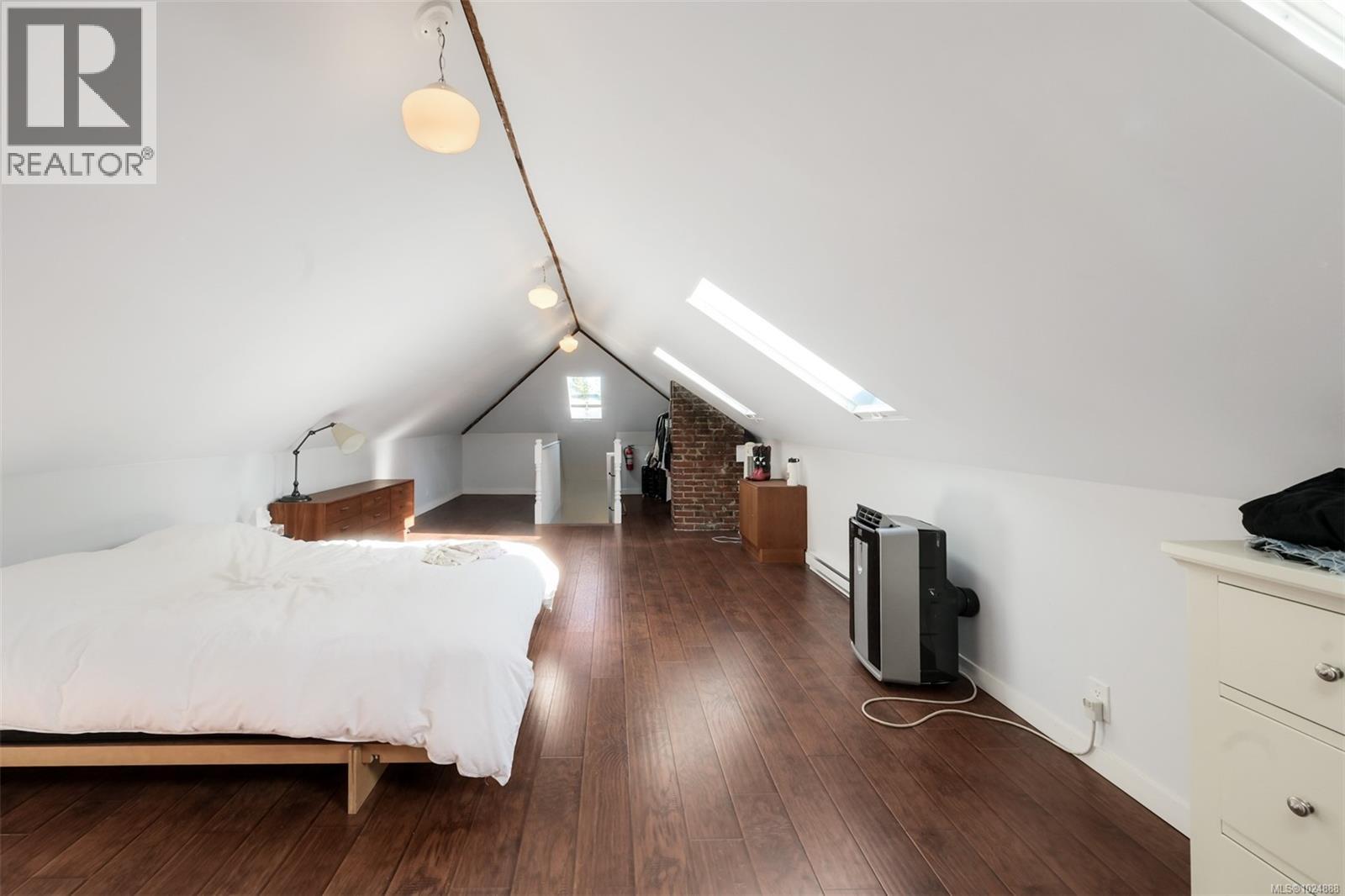  737 Vancouver Street, Victoria