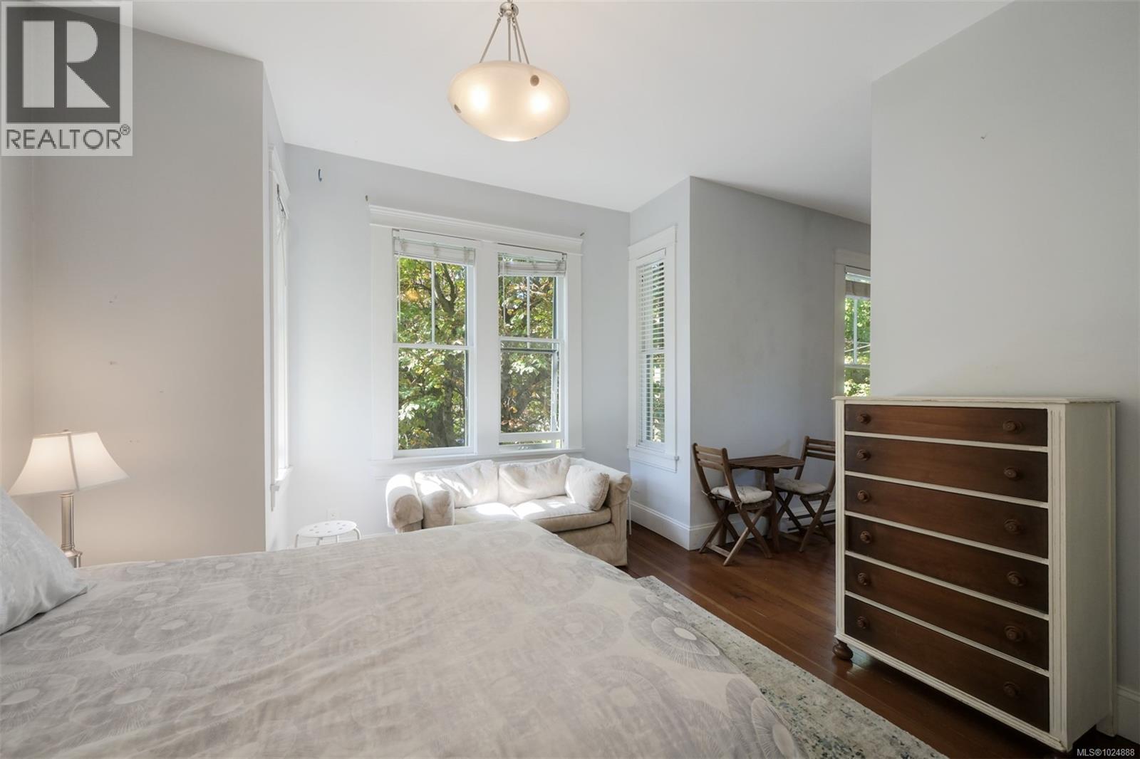  737 Vancouver Street, Victoria