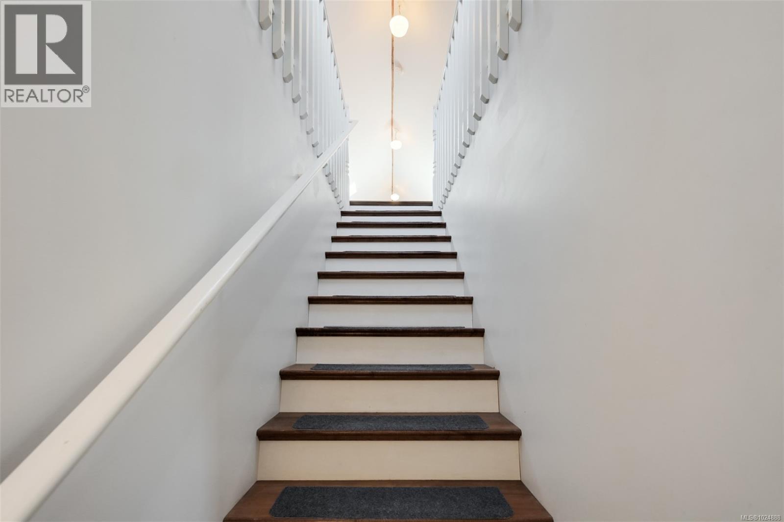  737 Vancouver Street, Victoria