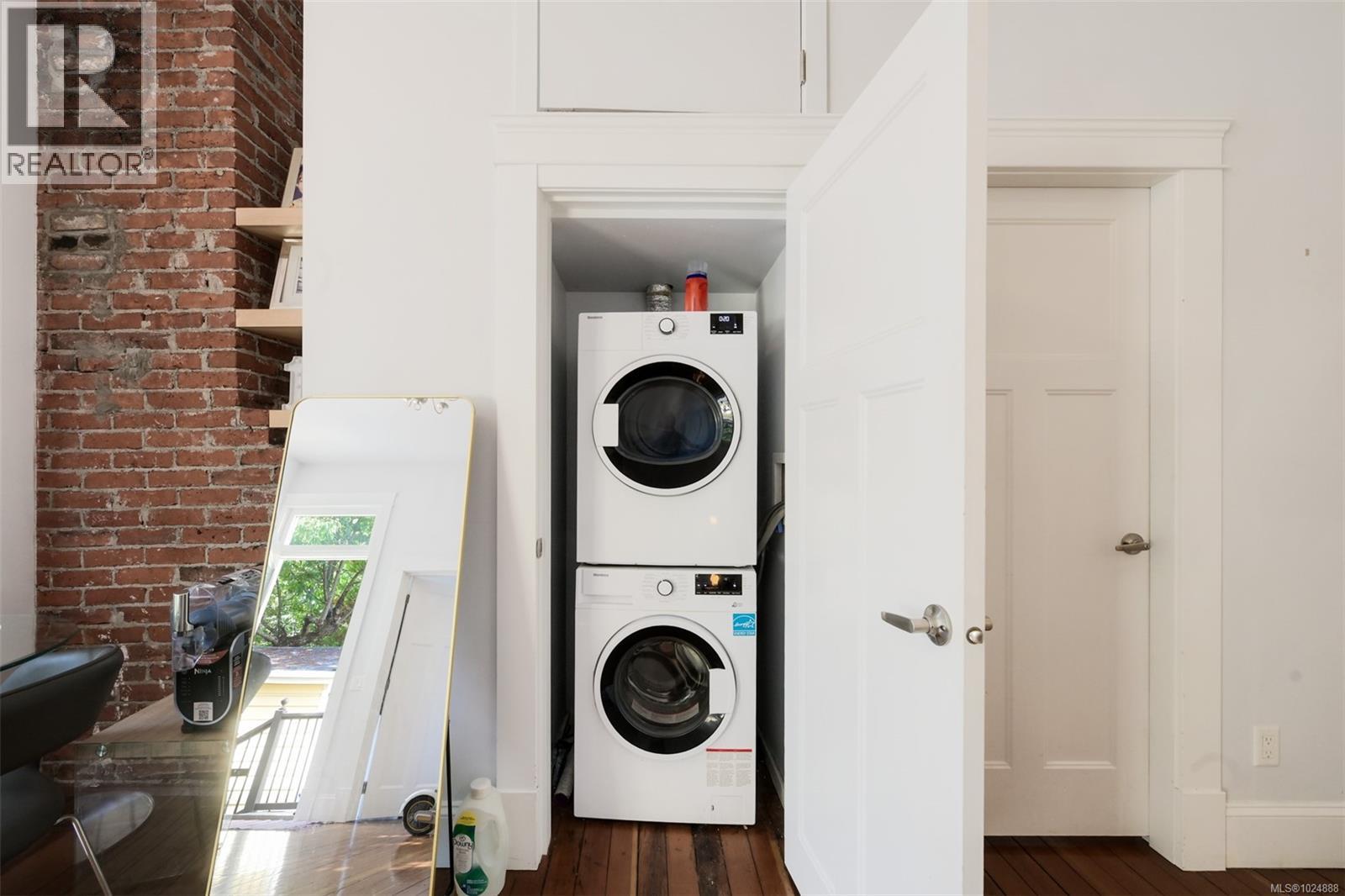  737 Vancouver Street, Victoria