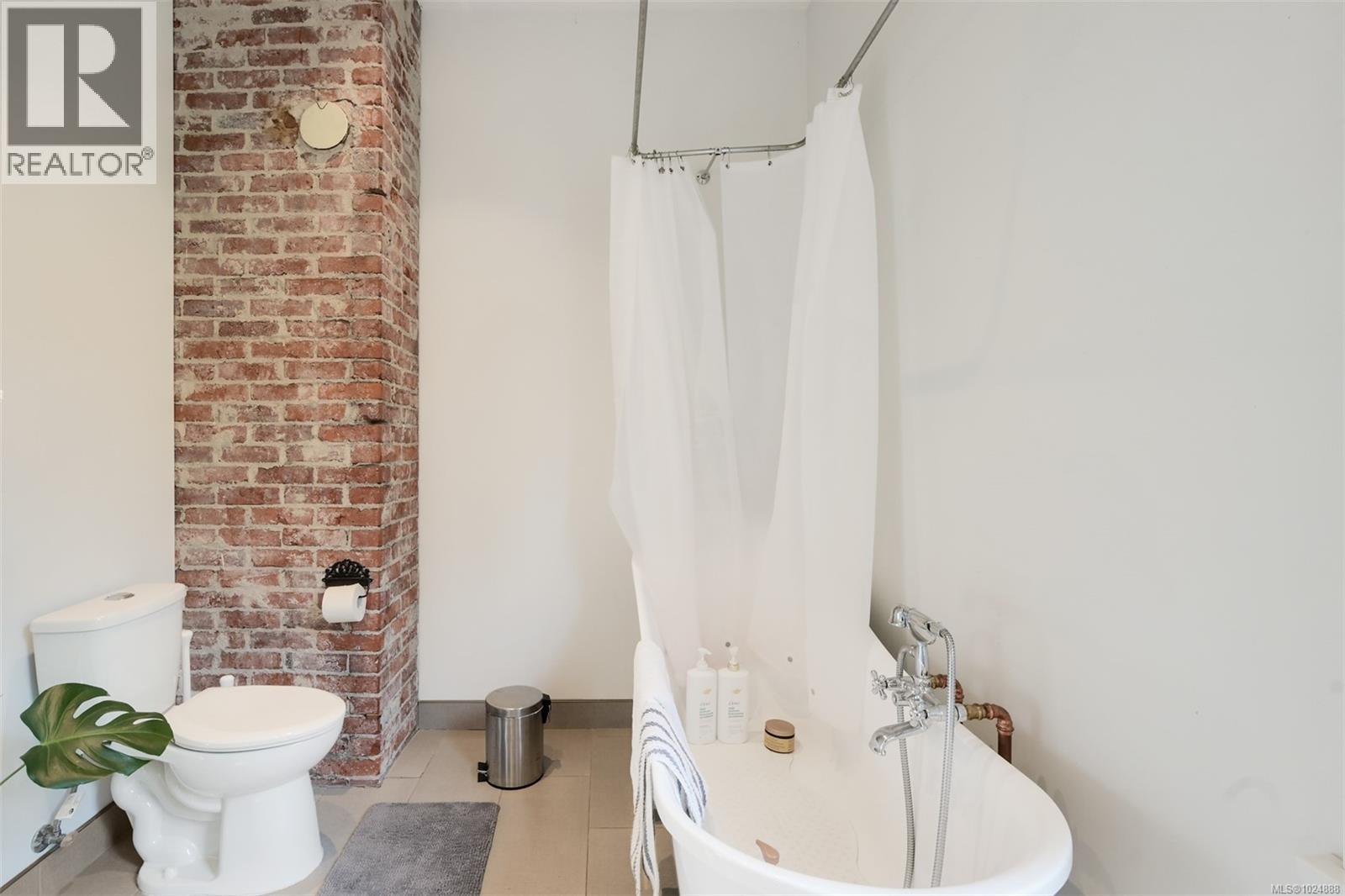  737 Vancouver Street, Victoria