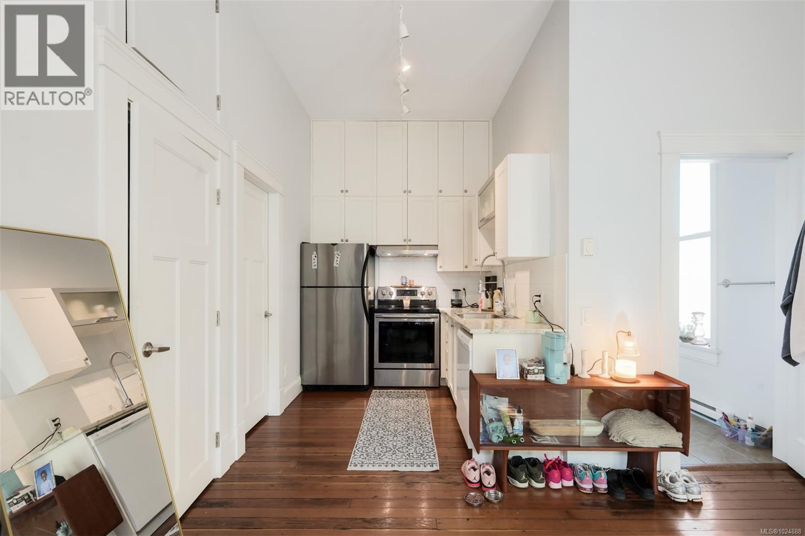  737 Vancouver Street, Victoria