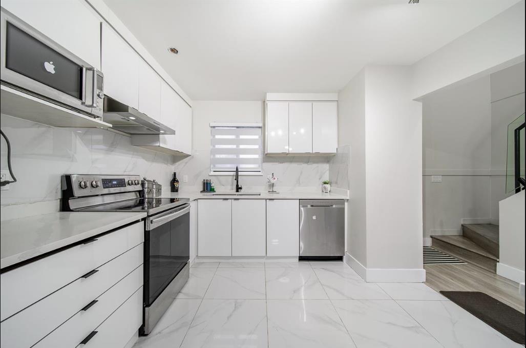 129 13710 67 Avenue - photo 2