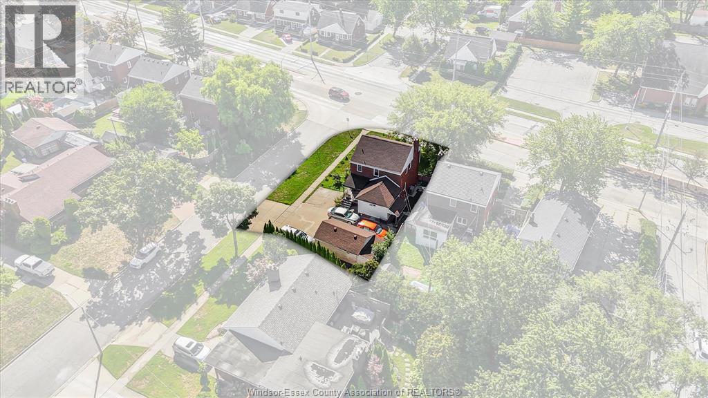 5188 WYANDOTTE - 40