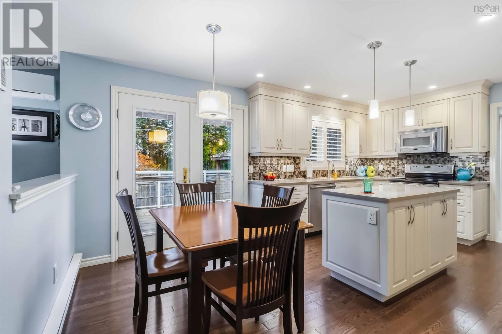 Property 10 of 44 of 15 Stoneridge Court