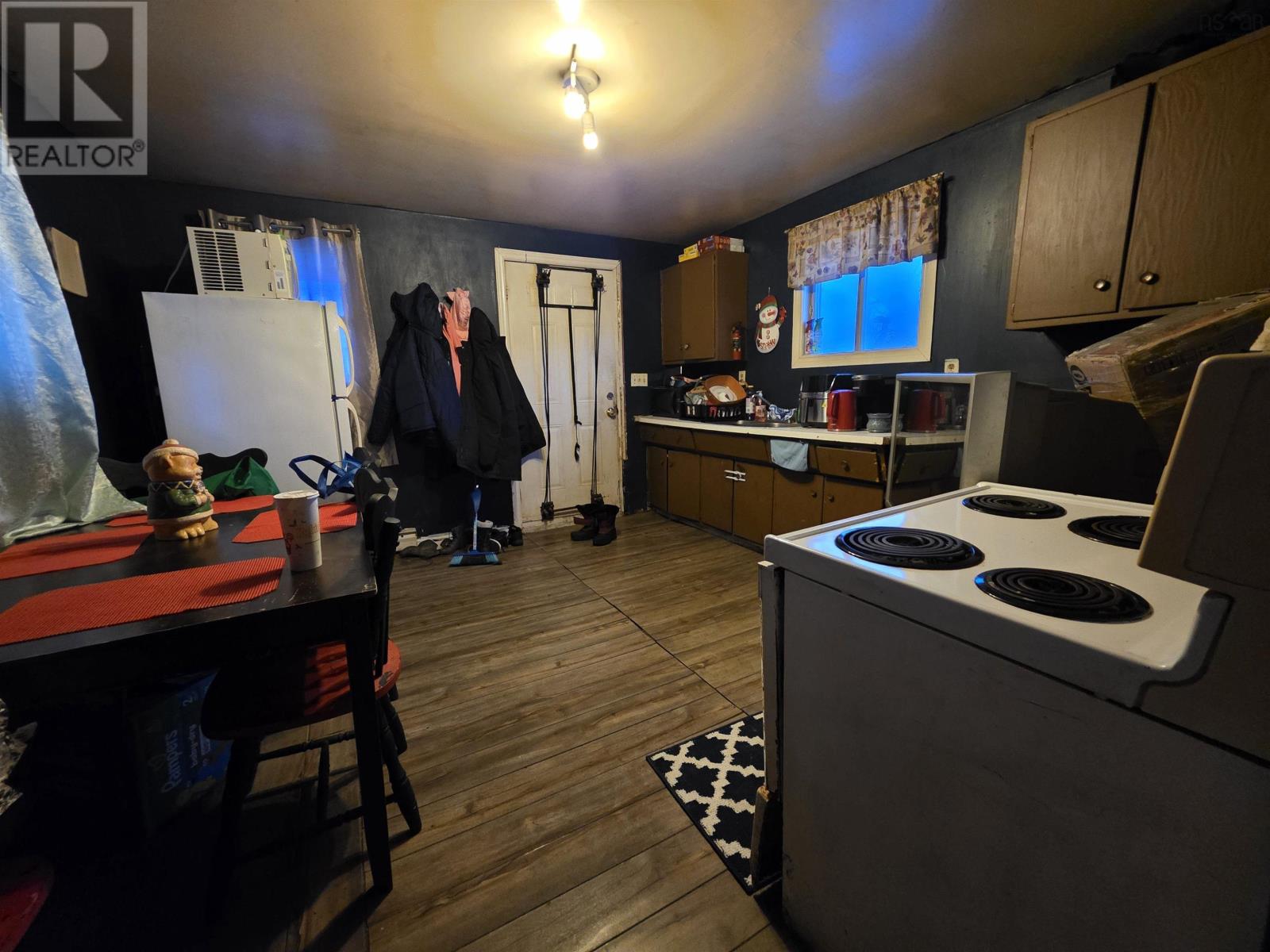 Property 6 of 12 of 15 Guy Street