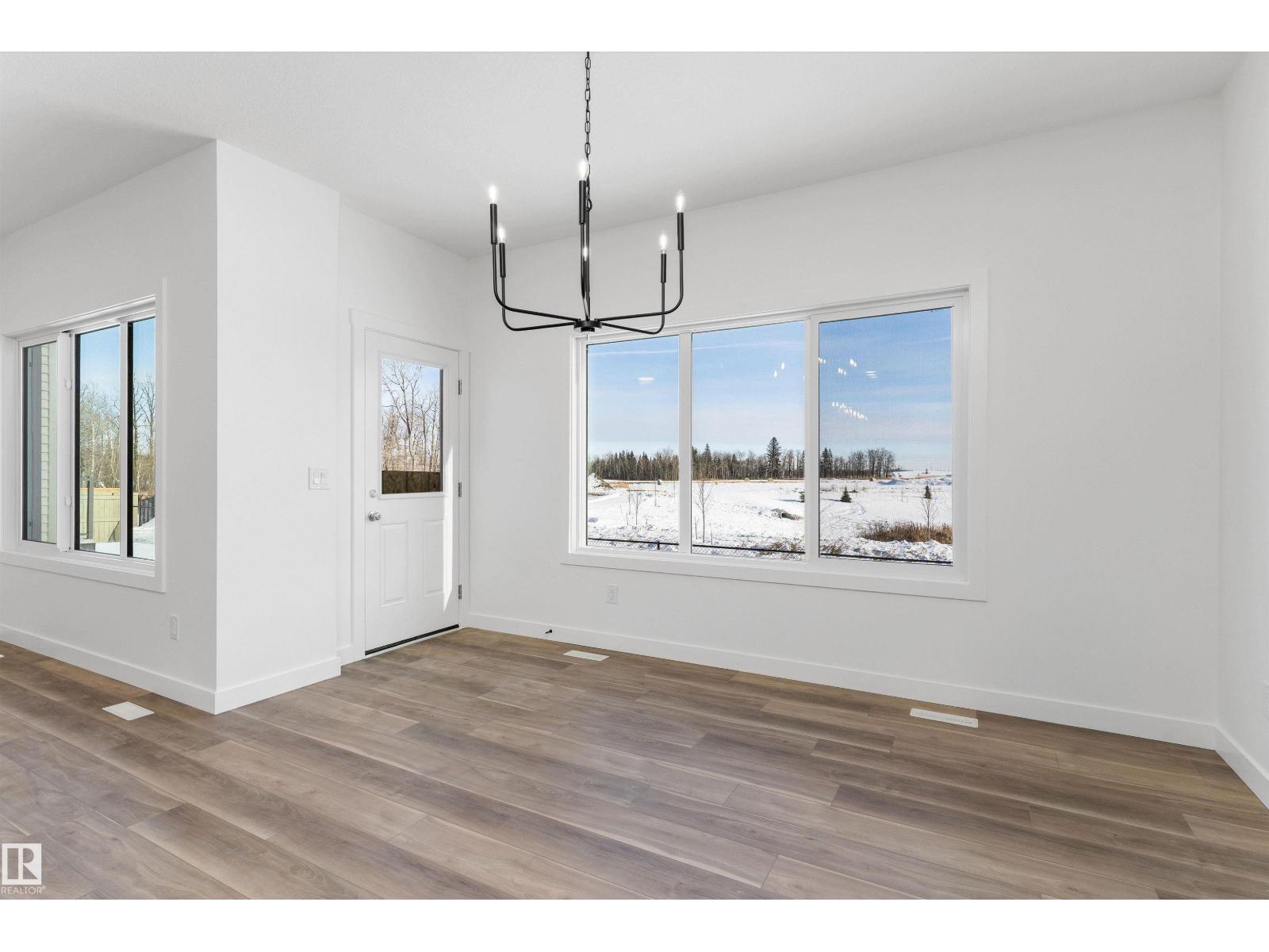 748 ASTORIA WY - 13