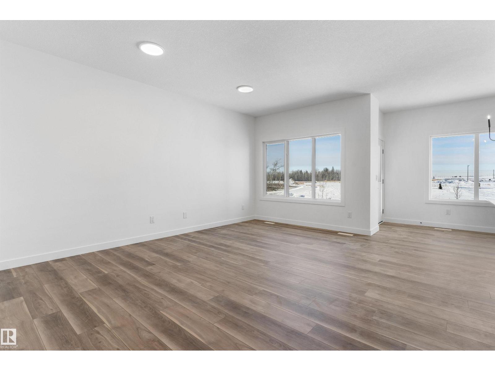 748 ASTORIA WY - 17