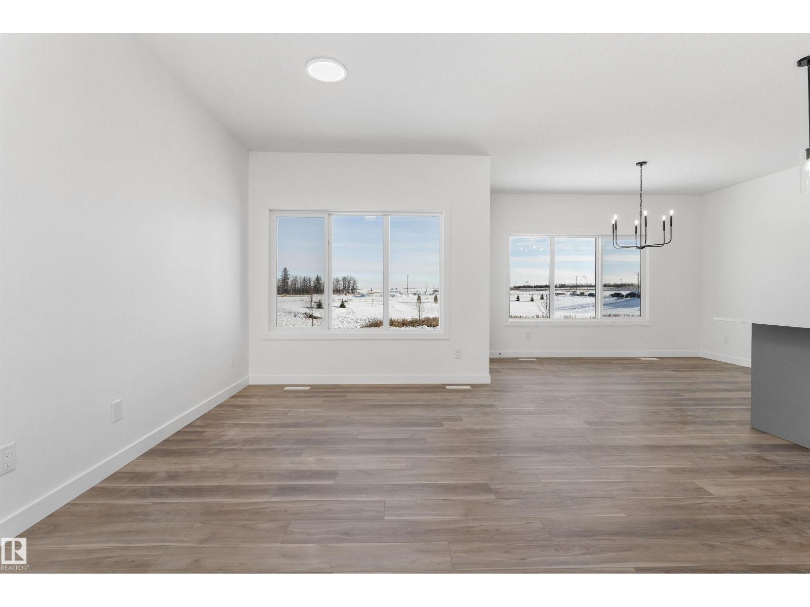 748 ASTORIA WY - 18