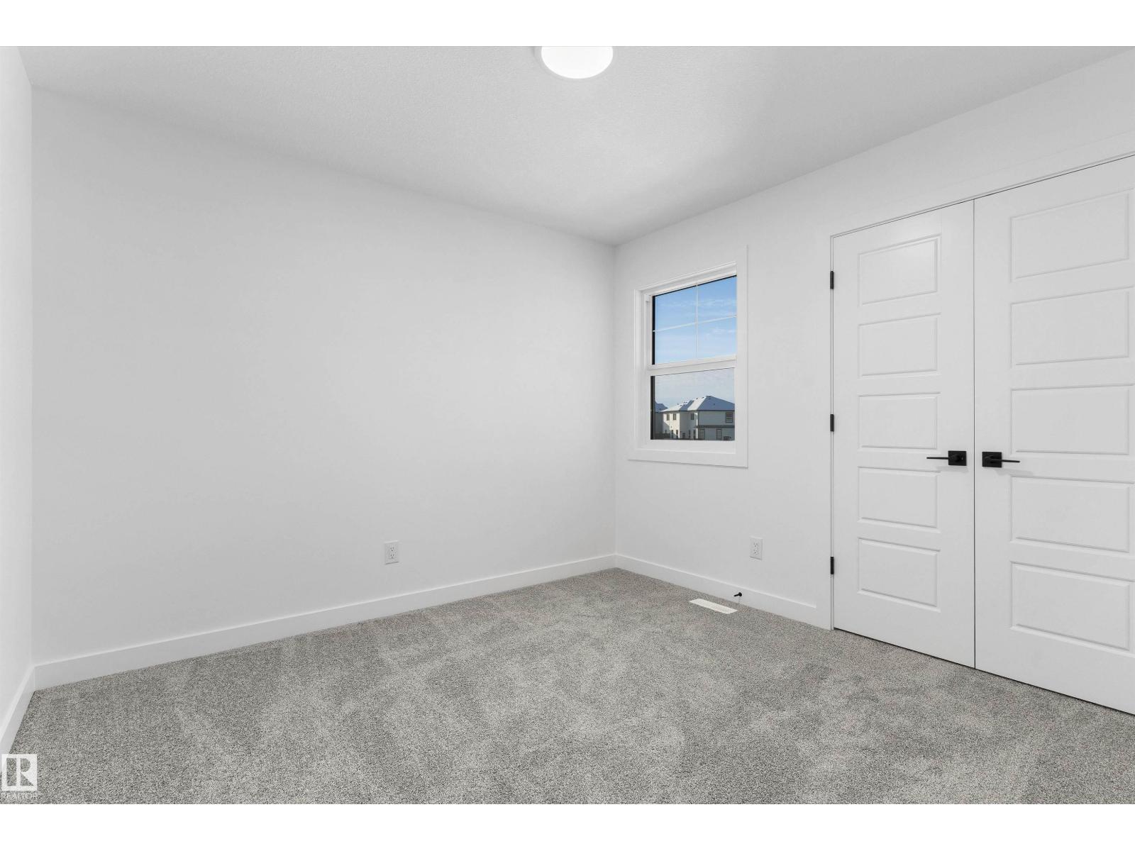 748 ASTORIA WY - 27