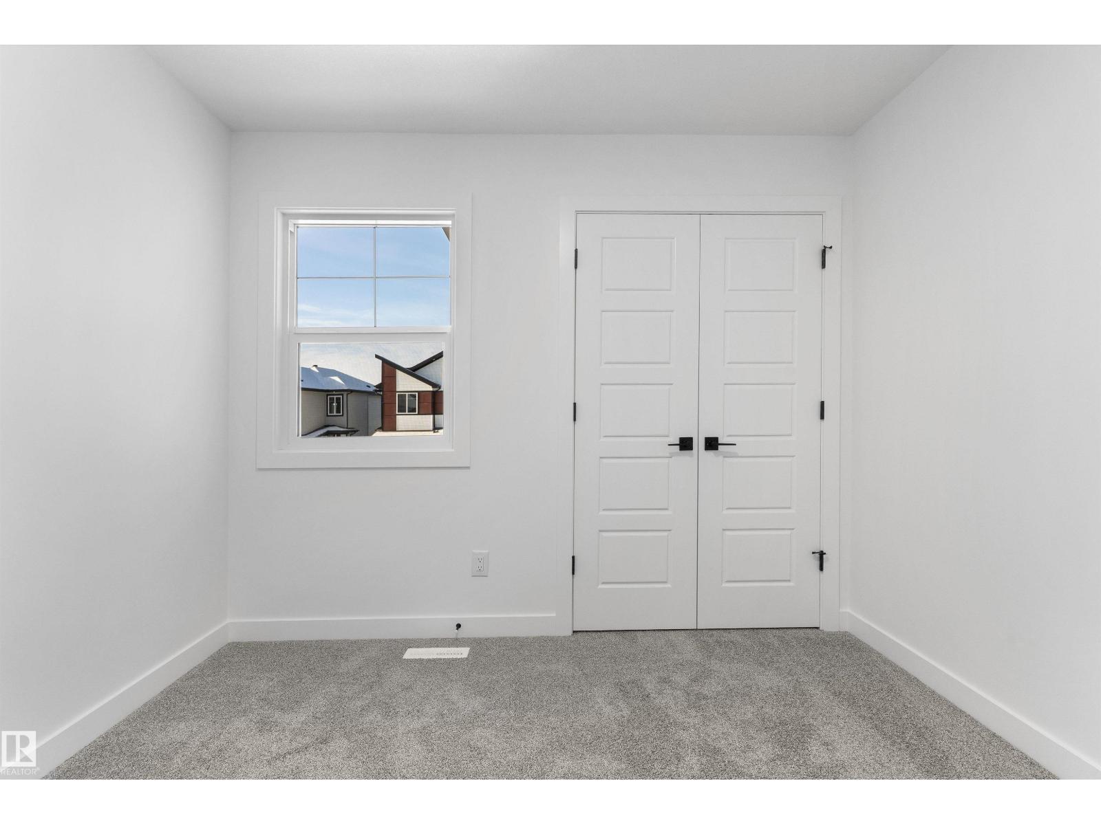 748 ASTORIA WY - 28