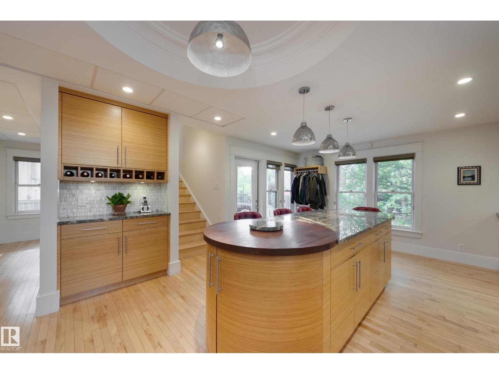 10828 125 ST NW, Edmonton