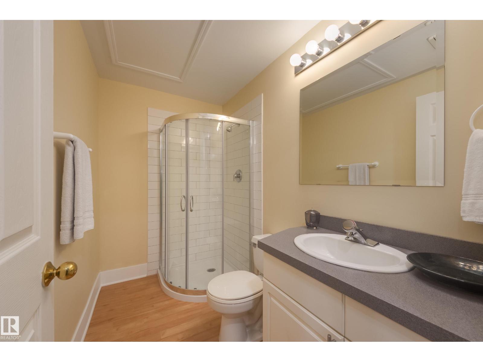 10828 125 ST NW, Edmonton