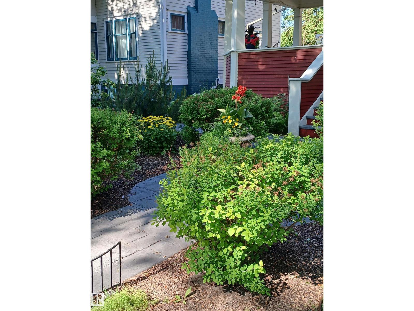 10828 125 ST NW, Edmonton