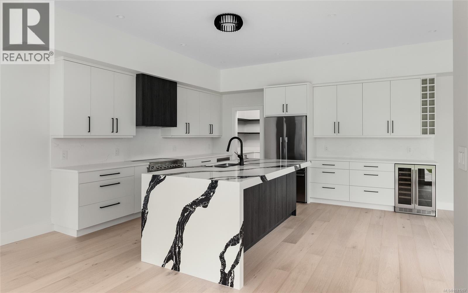 2293 Adela Pl, Sidney