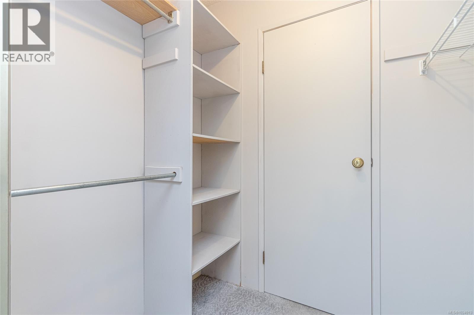 402 435 Festubert St, Duncan