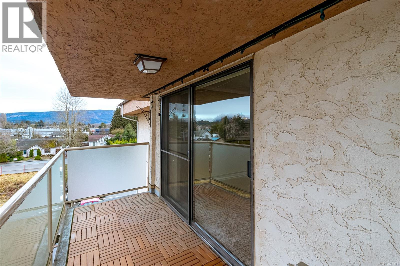 402 435 Festubert St, Duncan