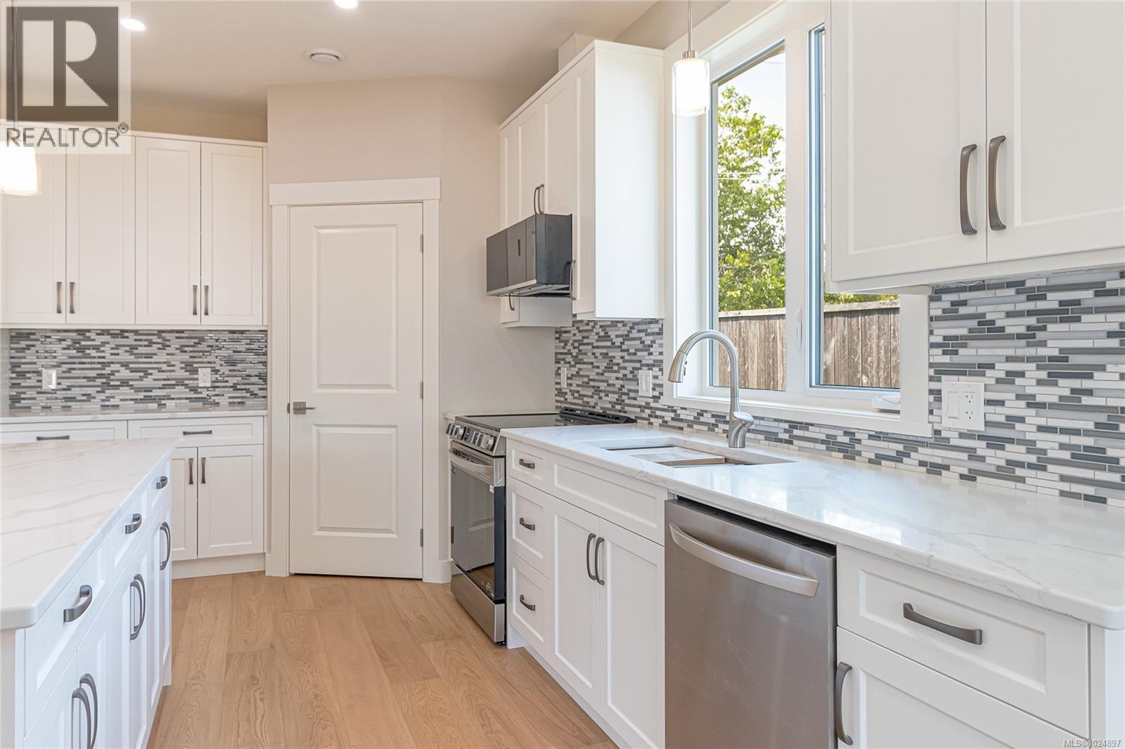 317 Pioneer Cres, Parksville